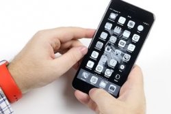 Как смартфон Айфон на платформе iOS 11 перезагружать без кнопки и отвечать на звонки, не касаясь аппарата